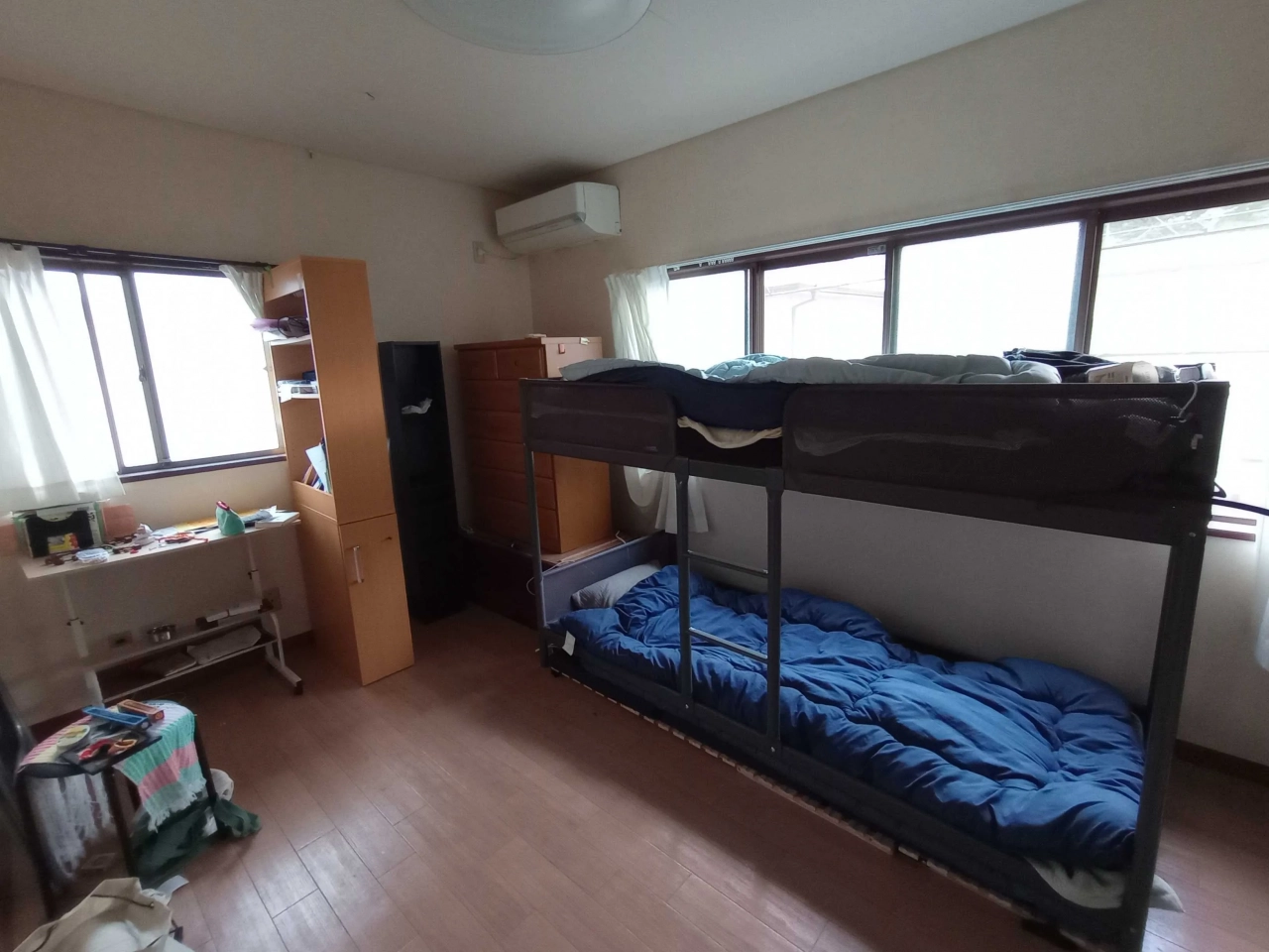 ドミトリー:2階4人部屋C