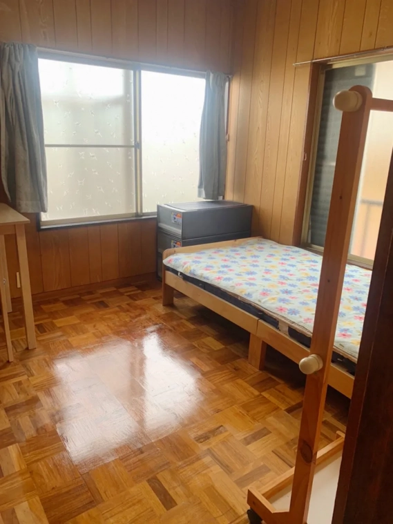 川口市　シェアハウス　男　短期間もOK　2,000円/一日　4.5万円/月，（光熱水費込み） 川口市 シェアハウス 男 短期間もOK 2,000円/一日 4.5万円/